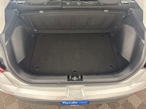 Used 2024 Hyundai Venue SEL image 29