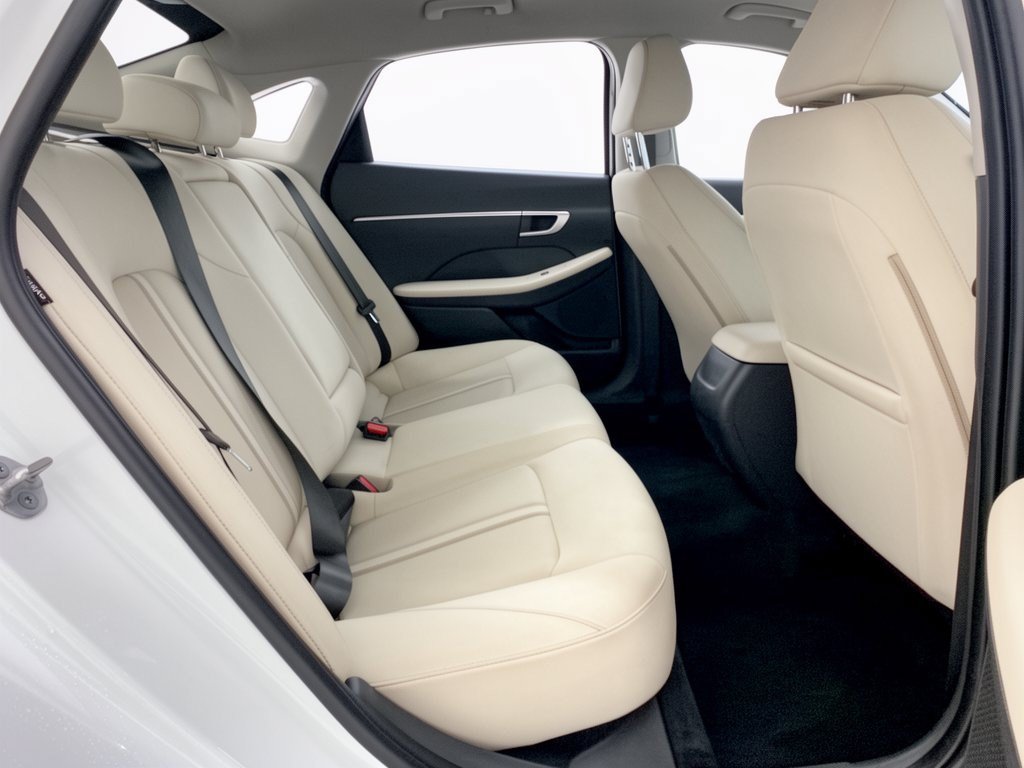Used 2025 Hyundai Sonata SEL FWD image 29