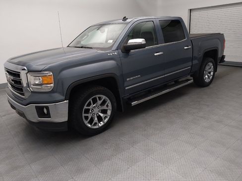 Used 2014 GMC Sierra 1500 SLT w/ SLT Crew Cab Value Package AWD/4WD image 2