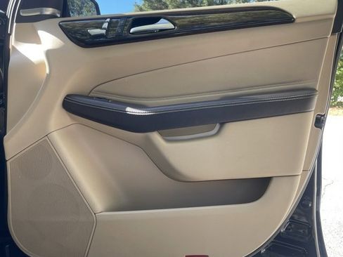 Used 2018 Mercedes-Benz GLE 350 4MATIC image 19