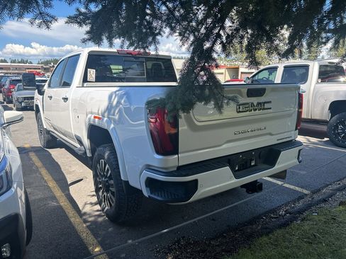 Used 2025 GMC Sierra 3500 Denali Ultimate AWD/4WD image 6