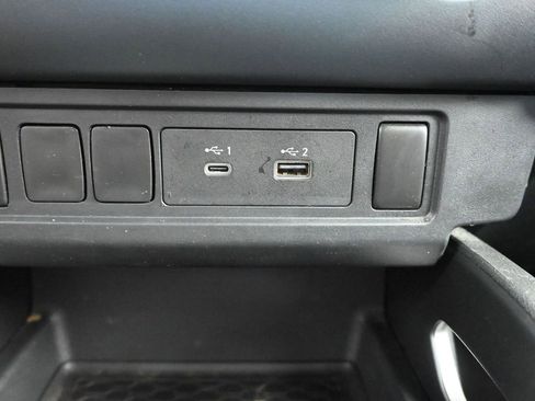 Used 2022 Nissan Frontier SV RWD image 32