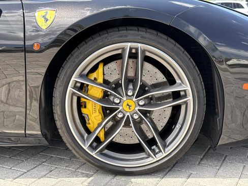 Used 2018 Ferrari 488 Spider image 21