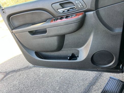 Used 2013 GMC Sierra 2500 SLT w/ SLT Convenience Package image 10