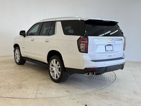 Used 2024 Chevrolet Tahoe High Country w/ Advanced Technology Package AWD/4WD image 3
