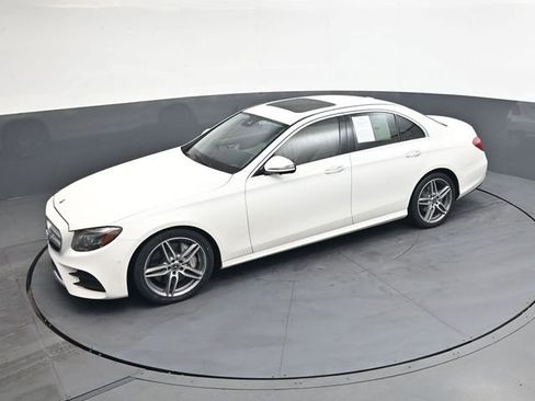 Used 2019 Mercedes-Benz E 300 image 25