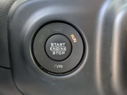 Used 2021 Jeep Wrangler Sport w/ Technology Group AWD/4WD image 27
