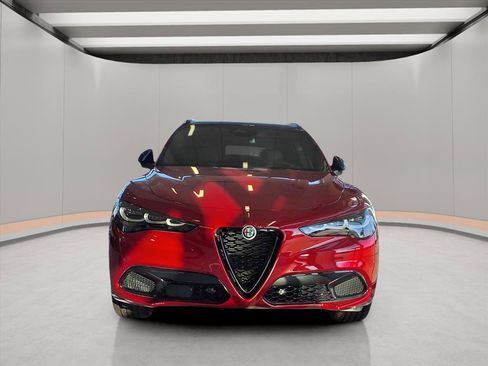 New 2025 Alfa Romeo Stelvio Sprint image 3