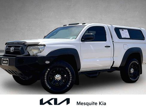 Used 2014 Toyota Tacoma 4x4 Regular Cab image 1