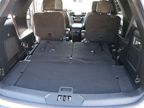 Used 2022 Ford Explorer ST-Line w/ Class IV Trailer Tow Package AWD/4WD image 31