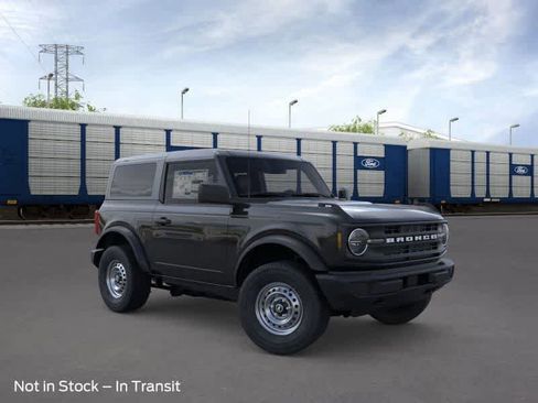 New 2026 Ford Bronco Base image 7