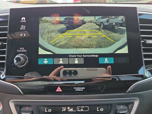Certified 2023 Honda Passport TrailSport image 18