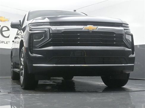 New 2025 Chevrolet Tahoe LS image 3