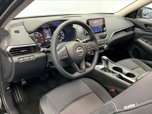 Certified 2025 Nissan Altima 2.5 S image 13