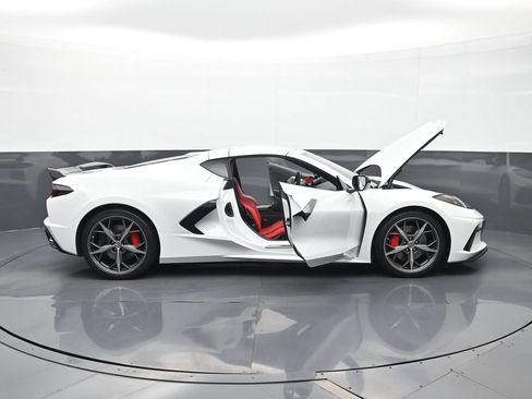 Used 2023 Chevrolet Corvette Stingray Preferred Cpe w/ Z51 Performance Package RWD image 28