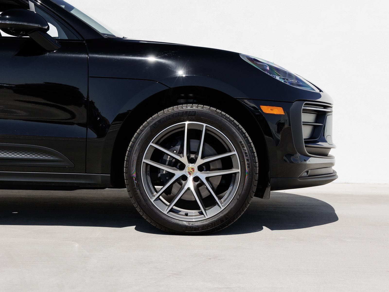 Used 2026 Porsche Macan AWD/4WD image 11