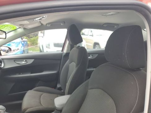 Certified 2023 Kia Forte LXS FWD image 16
