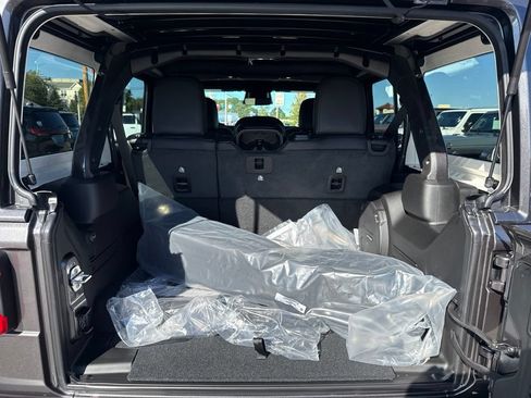 New 2027 Jeep Wrangler Unlimited Sahara AWD/4WD image 21