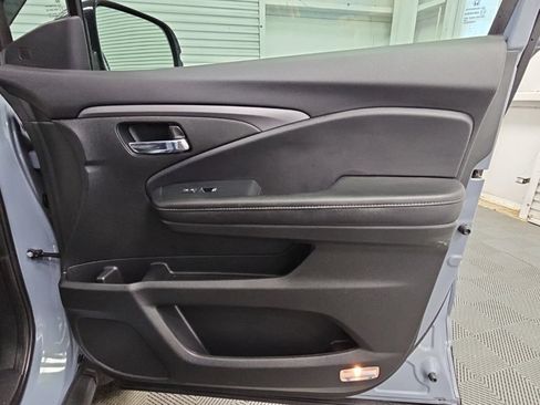 Used 2023 Honda Ridgeline RTL-E image 43