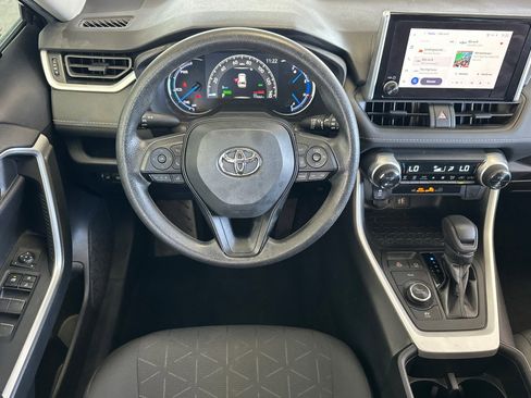 Used 2023 Toyota RAV4 XLE AWD/4WD image 14