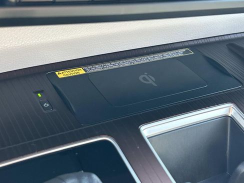 Used 2024 Toyota Sienna XLE w/ XLE Plus Package image 32