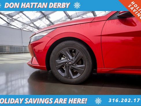 Used 2023 Hyundai Elantra SEL image 32