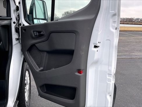 Used 2022 Ford Transit 350 XLT image 18