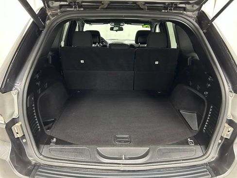 Used 2014 Jeep Grand Cherokee Laredo w/ Security & Convenience Group AWD/4WD image 11