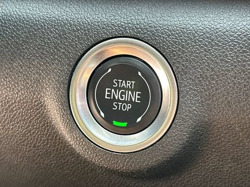 Used 2025 GMC Terrain Elevation AWD/4WD image 34
