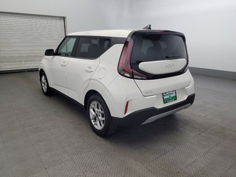 Used 2023 Kia Soul LX w/ LX Technology Package image 5