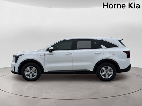 New 2026 Kia Sorento LX FWD image 6