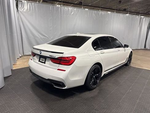 Used 2018 BMW 750i xDrive image 5