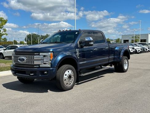 Used 2019 Ford F450 Platinum w/ Platinum Ultimate Package AWD/4WD image 32