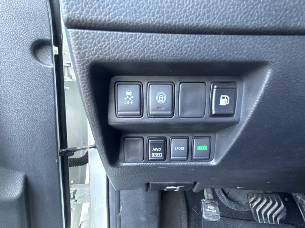 Used 2019 Nissan Rogue SV AWD/4WD image 20