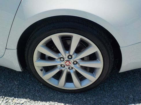 Used 2014 Jaguar XF 3.0 AWD/4WD image 38