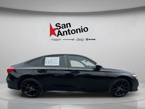 Used 2022 Honda Civic Sport image 9