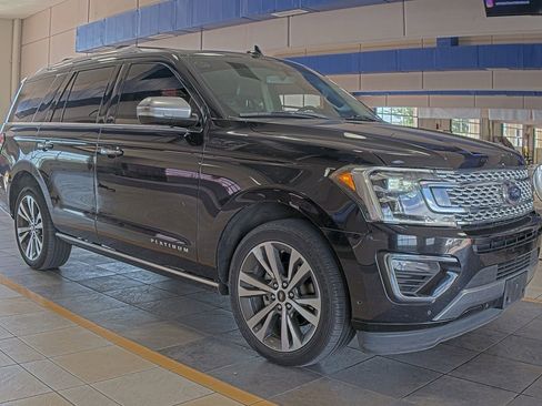 Used 2020 Ford Expedition Platinum RWD image 2