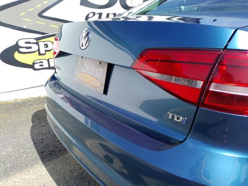 Used 2015 Volkswagen Jetta TDI S w/ Welcome Package FWD image 4