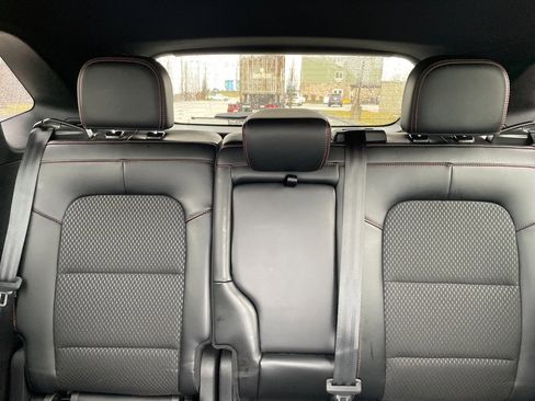 Used 2025 Ford Escape ST-Line image 17