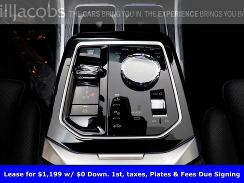 Certified 2025 BMW 760i xDrive w/ Executive Package image 13