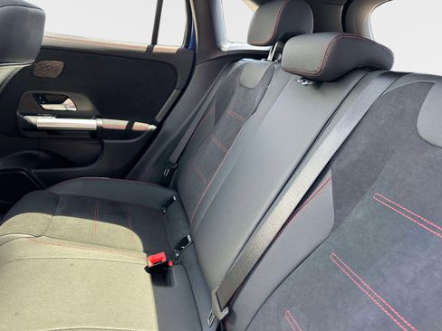 Certified 2025 Mercedes-Benz GLA 250 4MATIC image 13