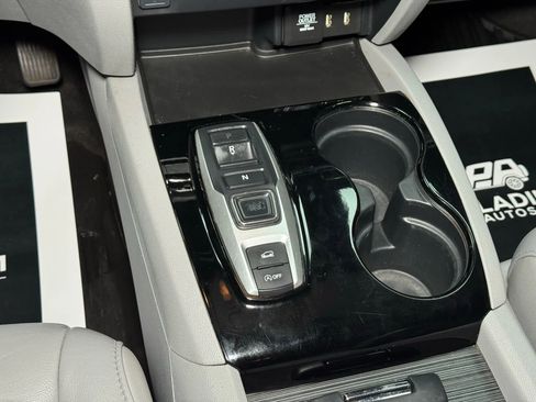 Used 2016 Honda Pilot Touring image 34