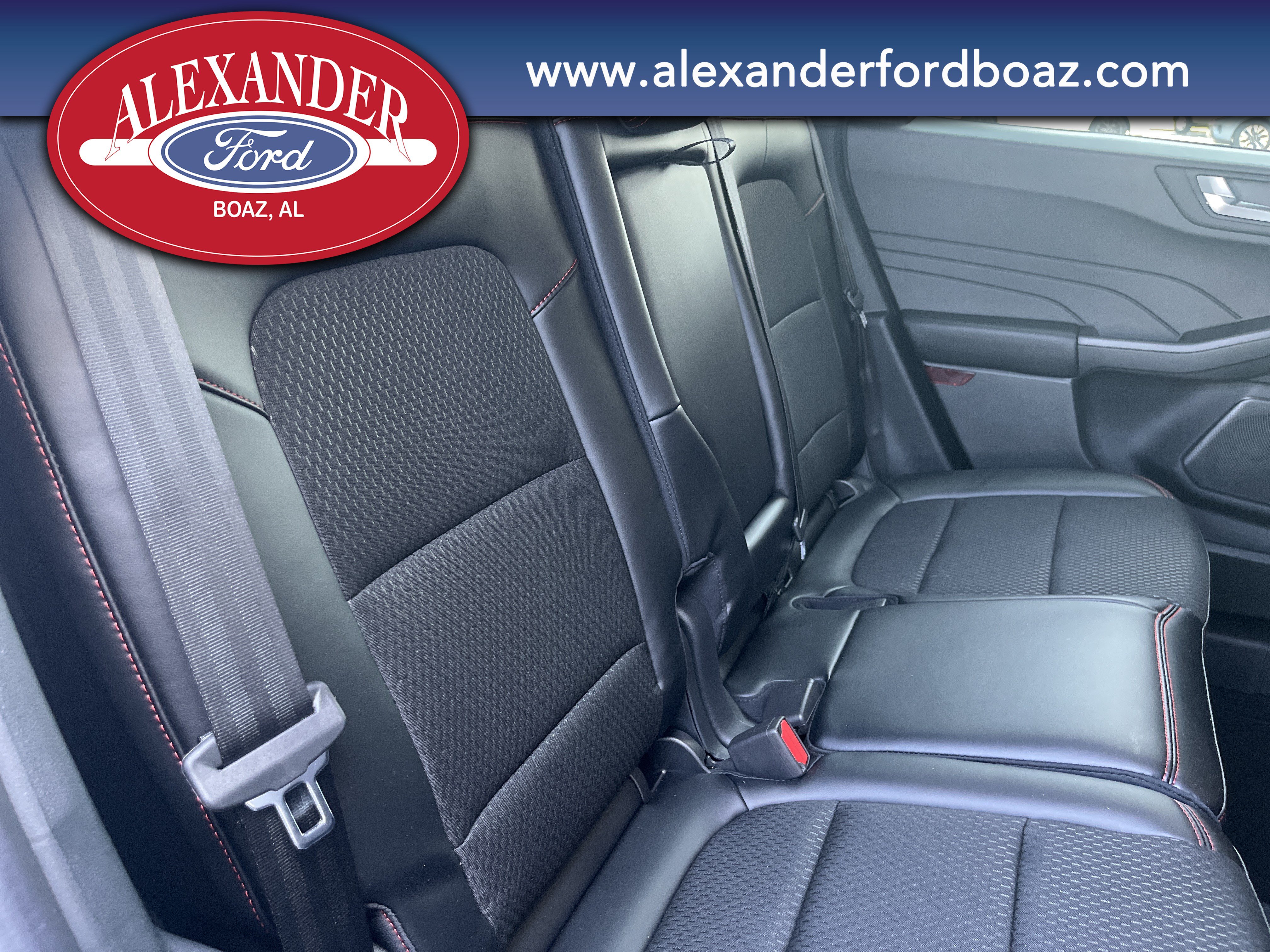 Used 2025 Ford Escape ST-Line AWD/4WD image 18