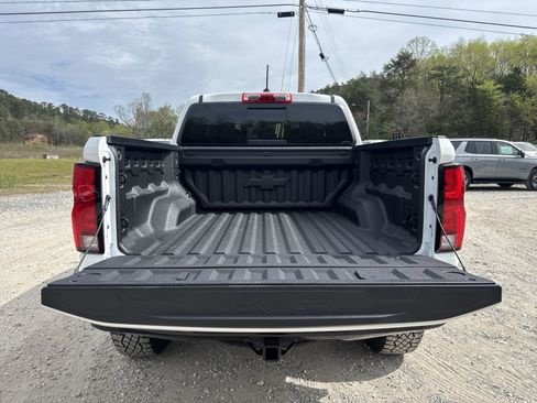 New 2026 Chevrolet Colorado ZR2 w/ Technology Package AWD/4WD image 25