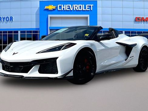 New 2026 Chevrolet Corvette Z06 w/ Z07 Performance Package RWD image 2
