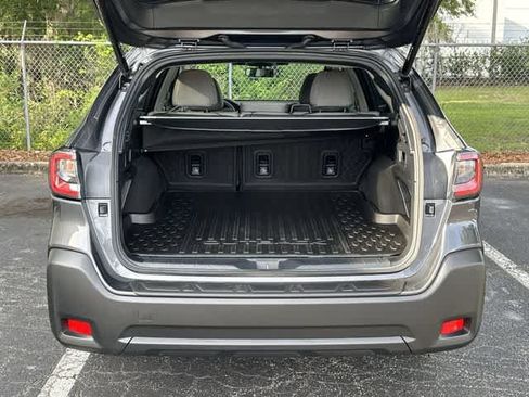 Certified 2025 Subaru Outback Premium AWD/4WD image 29