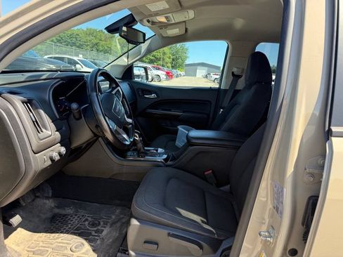 Used 2022 GMC Canyon Elevation AWD/4WD image 9
