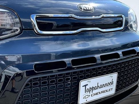 Used 2016 Kia Soul + w/ Audio Package FWD image 27