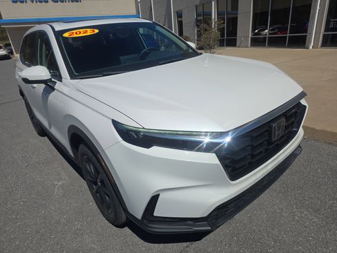 Used 2023 Honda CR-V EX image 3