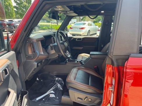 Used 2023 Ford Bronco Outer Banks AWD/4WD image 9